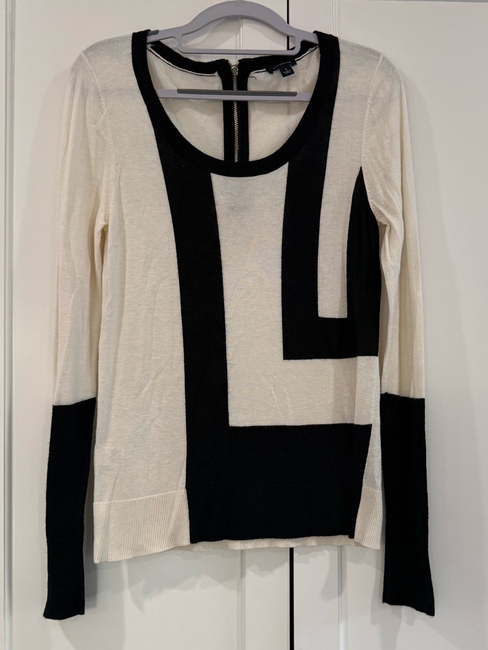 Ann Taylor Cream and Black Geometric Long Sleeve Tee
